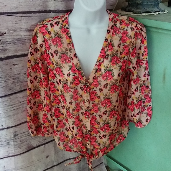 Charlotte Russe Tops - Charlotte Rouse floral blouse size M